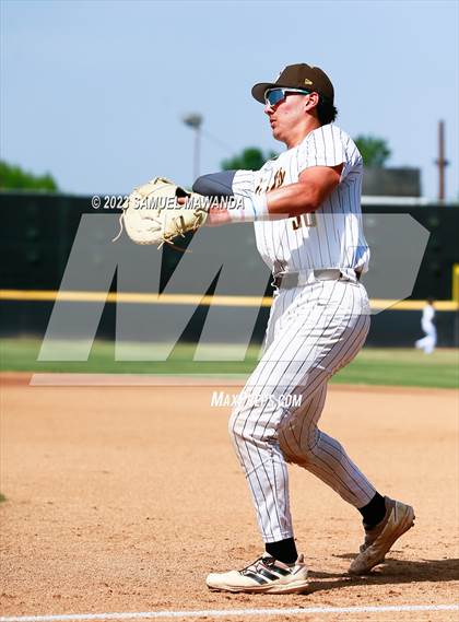 Thumbnail 1 in  Harvard-Westlake @ Crespi photogallery.