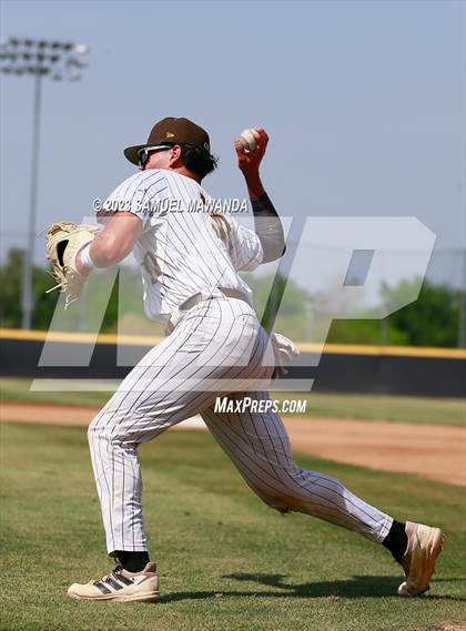Thumbnail 1 in  Harvard-Westlake @ Crespi photogallery.