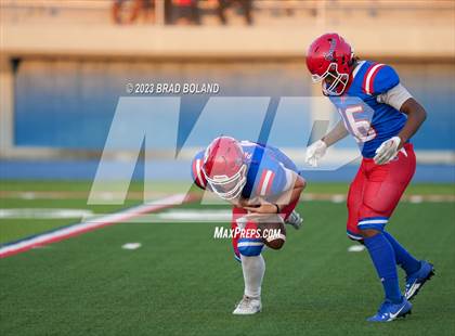 Thumbnail 2 in Ocean Springs @ Pascagoula (Scrimmage) photogallery.