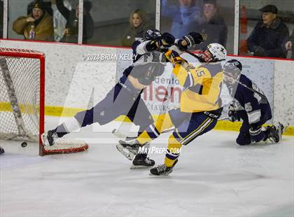 Thumbnail 1 in Xaverian Brothers vs Framingham (MIAA Division 1 Round of 32) photogallery.