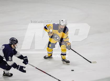 Thumbnail 1 in Xaverian Brothers vs Framingham (MIAA Division 1 Round of 32) photogallery.