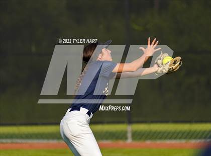 Thumbnail 1 in Decatur Central vs. Avon (IHSAA 4A Sectional #12 Semi-Final) photogallery.