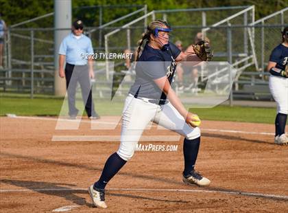 Thumbnail 2 in Decatur Central vs. Avon (IHSAA 4A Sectional #12 Semi-Final) photogallery.