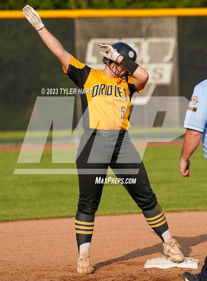 Thumbnail 2 in Decatur Central vs. Avon (IHSAA 4A Sectional #12 Semi-Final) photogallery.