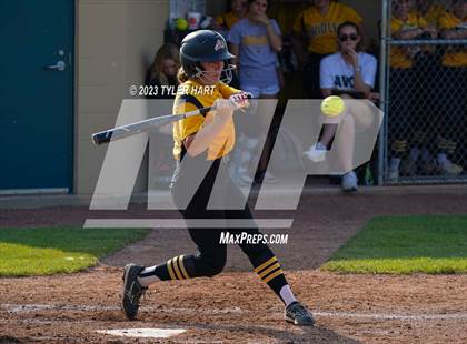 Thumbnail 3 in Decatur Central vs. Avon (IHSAA 4A Sectional #12 Semi-Final) photogallery.