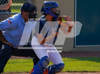 Thumbnail 3 in Decatur Central vs. Avon (IHSAA 4A Sectional #12 Semi-Final) photogallery.