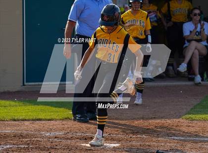 Thumbnail 1 in Decatur Central vs. Avon (IHSAA 4A Sectional #12 Semi-Final) photogallery.