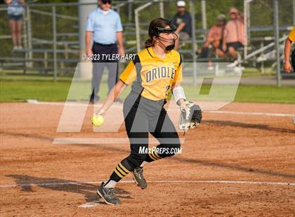 Thumbnail 2 in Decatur Central vs. Avon (IHSAA 4A Sectional #12 Semi-Final) photogallery.