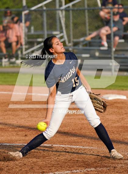 Thumbnail 1 in Decatur Central vs. Avon (IHSAA 4A Sectional #12 Semi-Final) photogallery.