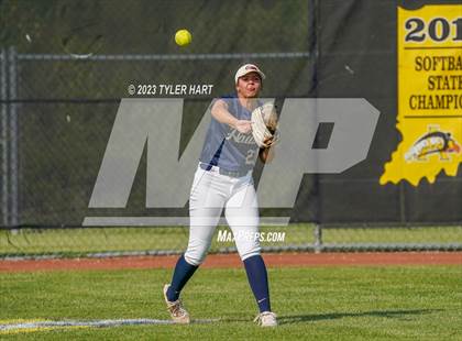 Thumbnail 1 in Decatur Central vs. Avon (IHSAA 4A Sectional #12 Semi-Final) photogallery.