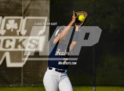 Thumbnail 3 in Decatur Central vs. Avon (IHSAA 4A Sectional #12 Semi-Final) photogallery.