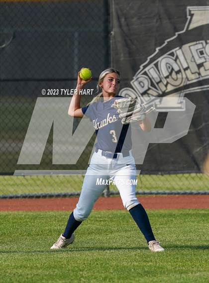 Thumbnail 3 in Decatur Central vs. Avon (IHSAA 4A Sectional #12 Semi-Final) photogallery.