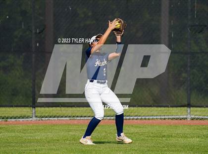 Thumbnail 3 in Decatur Central vs. Avon (IHSAA 4A Sectional #12 Semi-Final) photogallery.