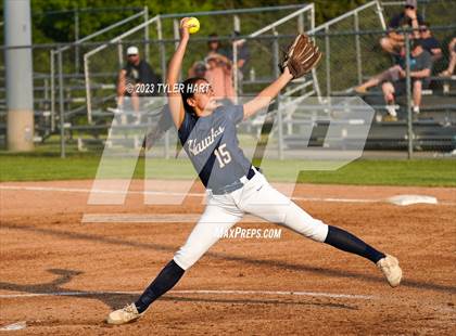 Thumbnail 2 in Decatur Central vs. Avon (IHSAA 4A Sectional #12 Semi-Final) photogallery.