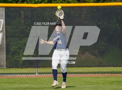 Thumbnail 1 in Decatur Central vs. Avon (IHSAA 4A Sectional #12 Semi-Final) photogallery.