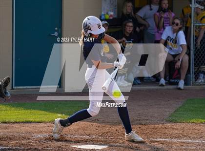 Thumbnail 3 in Decatur Central vs. Avon (IHSAA 4A Sectional #12 Semi-Final) photogallery.