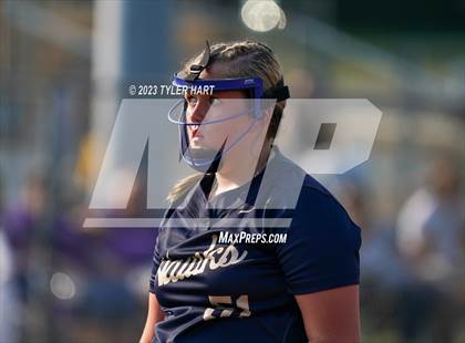 Thumbnail 2 in Decatur Central vs. Avon (IHSAA 4A Sectional #12 Semi-Final) photogallery.