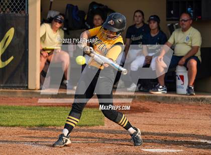 Thumbnail 1 in Decatur Central vs. Avon (IHSAA 4A Sectional #12 Semi-Final) photogallery.