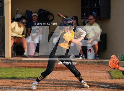 Thumbnail 2 in Decatur Central vs. Avon (IHSAA 4A Sectional #12 Semi-Final) photogallery.