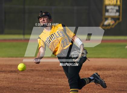 Thumbnail 1 in Decatur Central vs. Avon (IHSAA 4A Sectional #12 Semi-Final) photogallery.