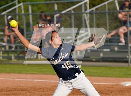 Thumbnail 3 in Decatur Central vs. Avon (IHSAA 4A Sectional #12 Semi-Final) photogallery.