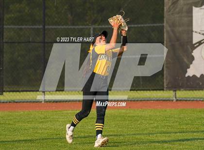 Thumbnail 3 in Decatur Central vs. Avon (IHSAA 4A Sectional #12 Semi-Final) photogallery.