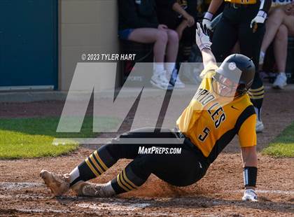 Thumbnail 3 in Decatur Central vs. Avon (IHSAA 4A Sectional #12 Semi-Final) photogallery.