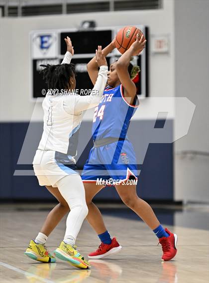 Thumbnail 2 in South Garland @ Wylie East photogallery.