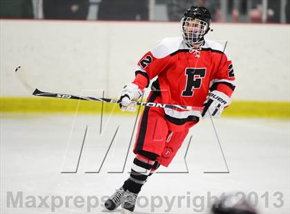 Thumbnail 3 in Warde/Ludlowe @ Branford photogallery.
