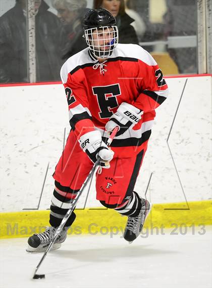 Thumbnail 2 in Warde/Ludlowe @ Branford photogallery.