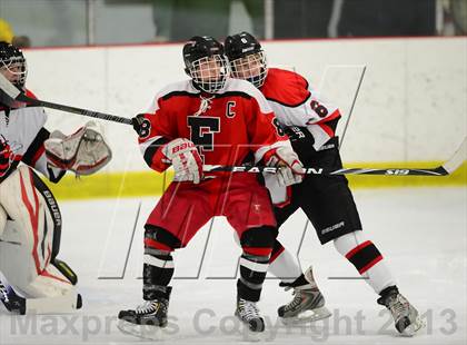 Thumbnail 2 in Warde/Ludlowe @ Branford photogallery.