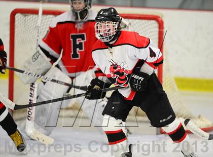 Thumbnail 2 in Warde/Ludlowe @ Branford photogallery.
