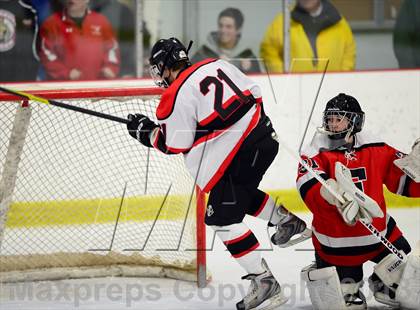 Thumbnail 1 in Warde/Ludlowe @ Branford photogallery.