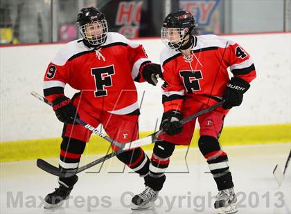 Thumbnail 2 in Warde/Ludlowe @ Branford photogallery.