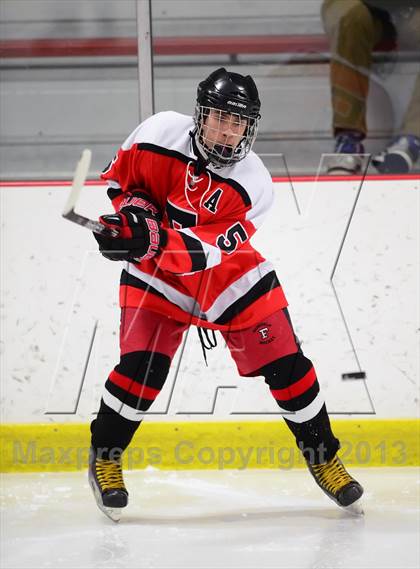 Thumbnail 2 in Warde/Ludlowe @ Branford photogallery.