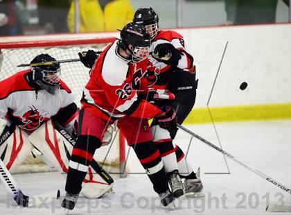 Thumbnail 3 in Warde/Ludlowe @ Branford photogallery.