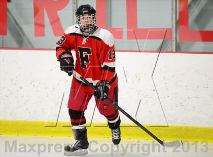 Thumbnail 2 in Warde/Ludlowe @ Branford photogallery.