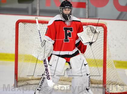Thumbnail 3 in Warde/Ludlowe @ Branford photogallery.