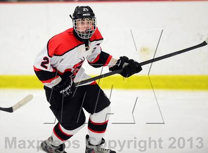 Thumbnail 2 in Warde/Ludlowe @ Branford photogallery.