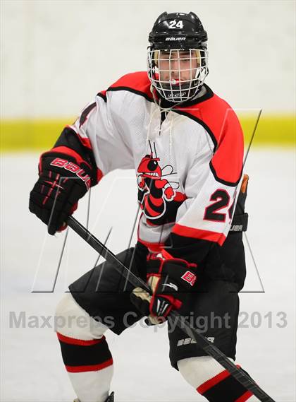 Thumbnail 2 in Warde/Ludlowe @ Branford photogallery.