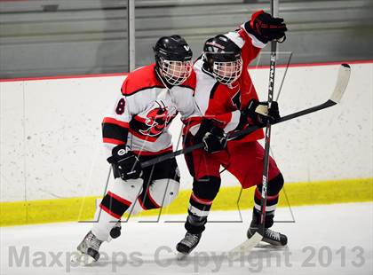 Thumbnail 2 in Warde/Ludlowe @ Branford photogallery.