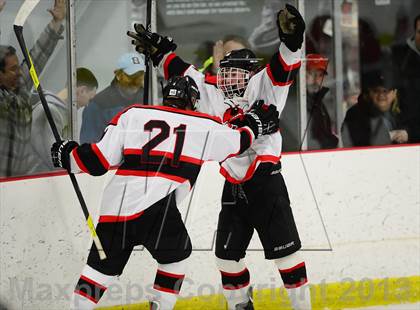 Thumbnail 2 in Warde/Ludlowe @ Branford photogallery.