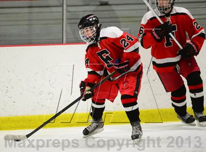 Thumbnail 2 in Warde/Ludlowe @ Branford photogallery.