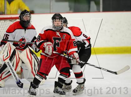 Thumbnail 3 in Warde/Ludlowe @ Branford photogallery.