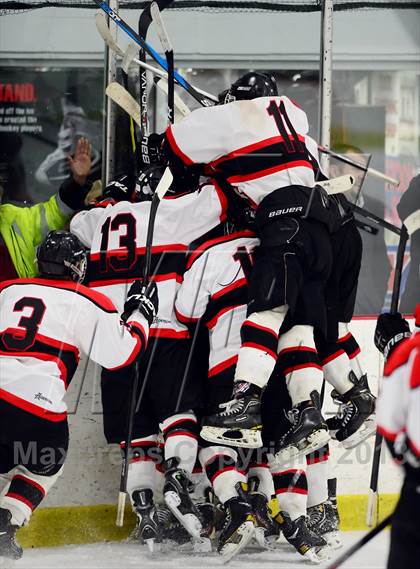 Thumbnail 3 in Warde/Ludlowe @ Branford photogallery.