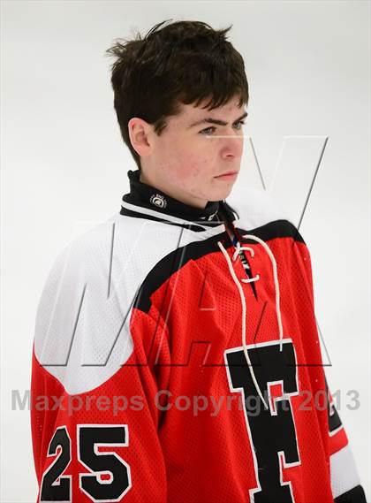 Thumbnail 1 in Warde/Ludlowe @ Branford photogallery.