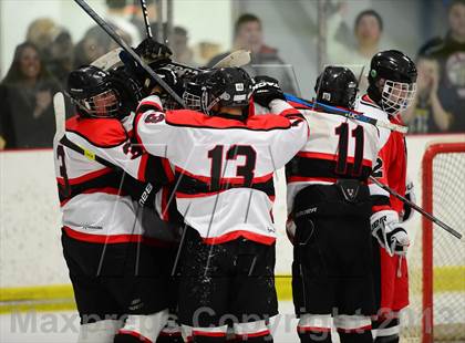 Thumbnail 1 in Warde/Ludlowe @ Branford photogallery.