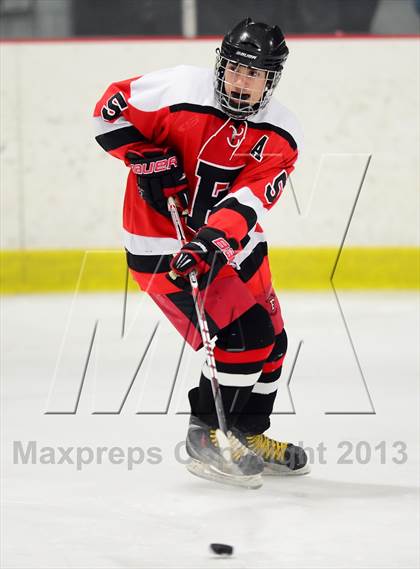 Thumbnail 2 in Warde/Ludlowe @ Branford photogallery.