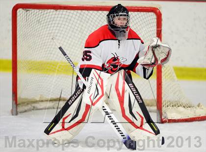 Thumbnail 3 in Warde/Ludlowe @ Branford photogallery.