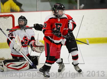 Thumbnail 2 in Warde/Ludlowe @ Branford photogallery.